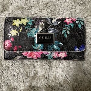 GUESS Floral Black Women's wallet